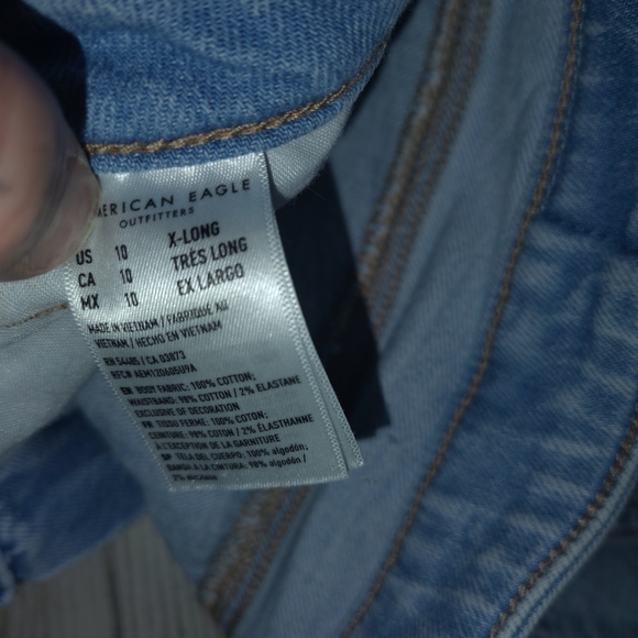 American Eagle Outfitters Distressed Blue Boyfriend Jeans - Picture 5 of 5